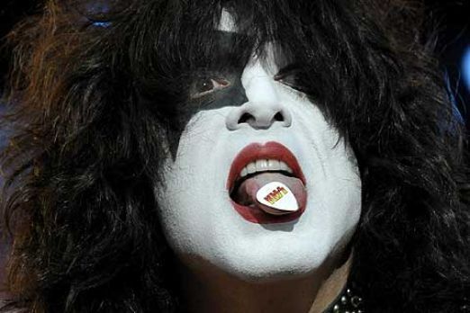 KISS' Paul Stanley Writes An Emotional Message After A Tragic Disaster